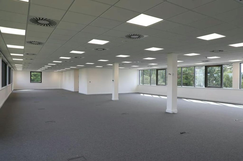 Property photo 2 of 8 Offices.Png