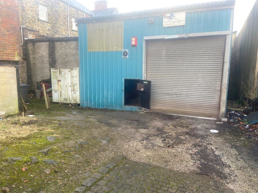 Property photo 1 of 1