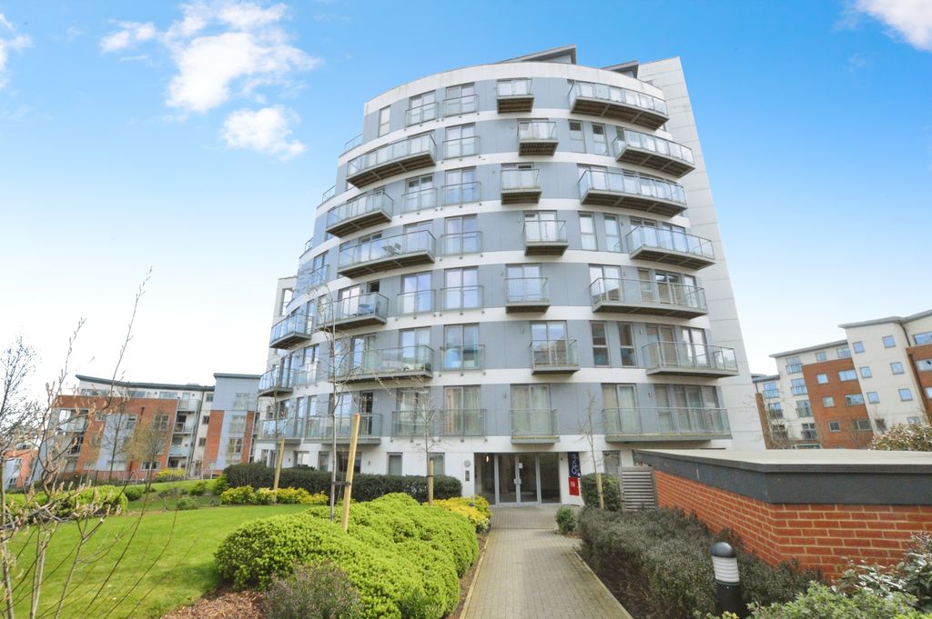 Property photo 1 of 9