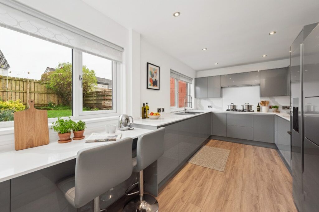 Property photo 2 of 24