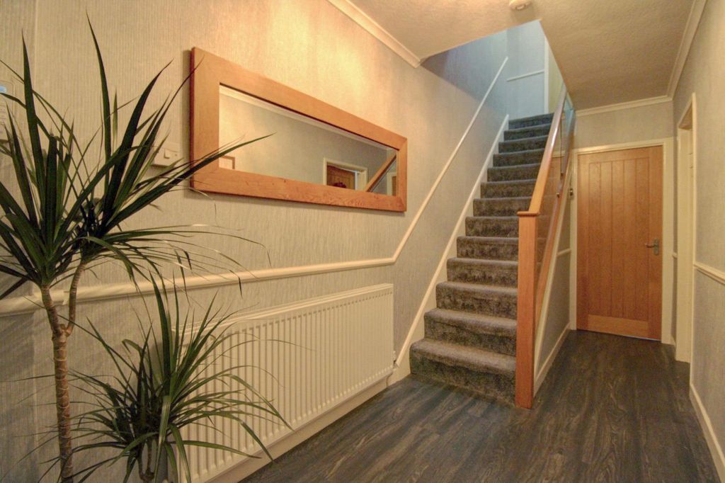 Property photo 2 of 27 2