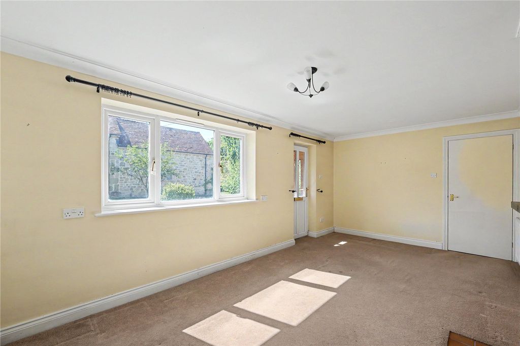 Property photo 3 of 15 Picture No. 08