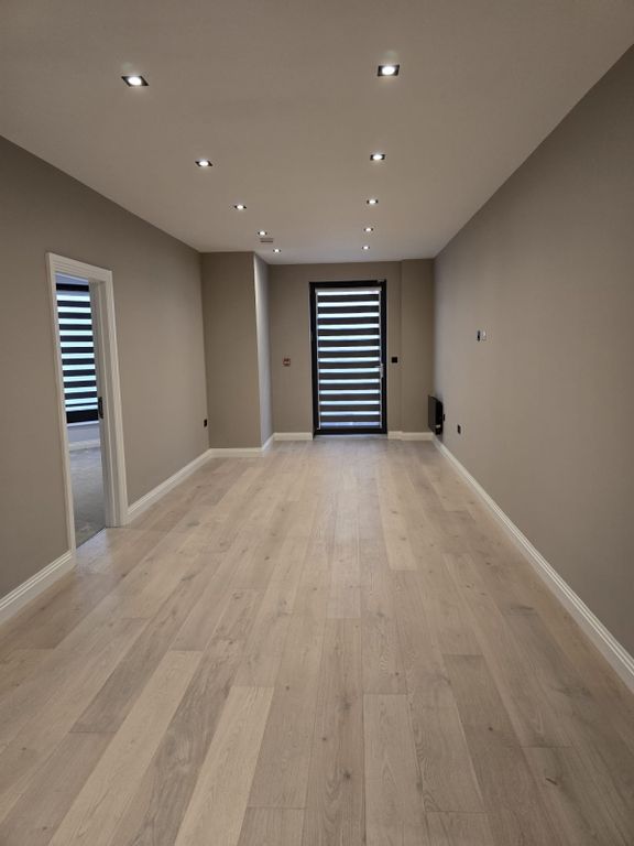 Property photo 3 of 16 Gallery