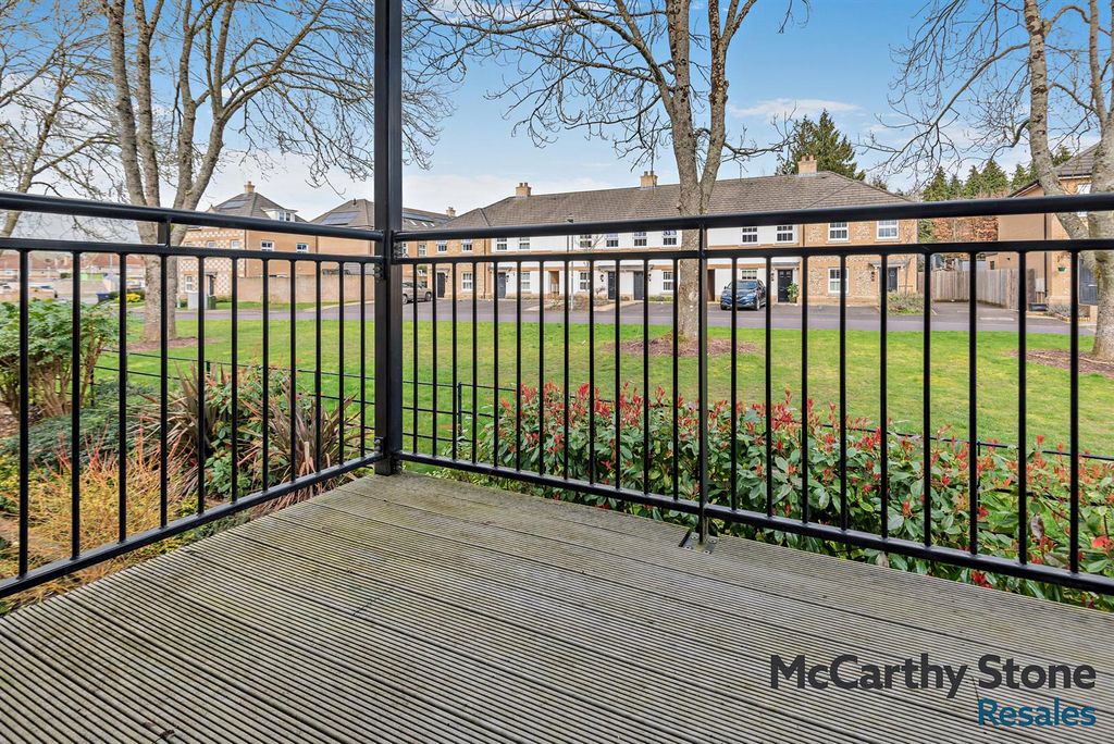 Property photo 1 of 24 8681010-Exterior03-800.Jpg