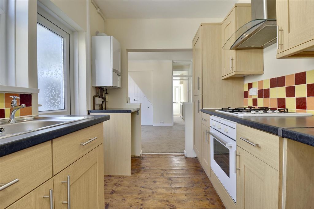 Property photo 2 of 16 F73CC82E-89DC-4367-Ae9C-B268313F1Fd6_1_201_A.Jpeg