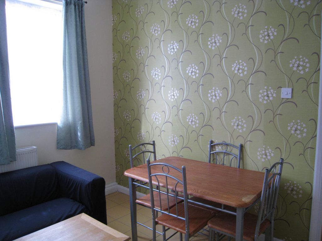 Property photo 2 of 6 Gallery