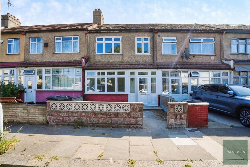 Property photo 1 of 18