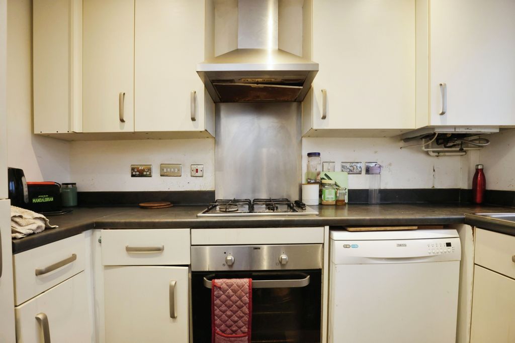 Property photo 3 of 9 Photography