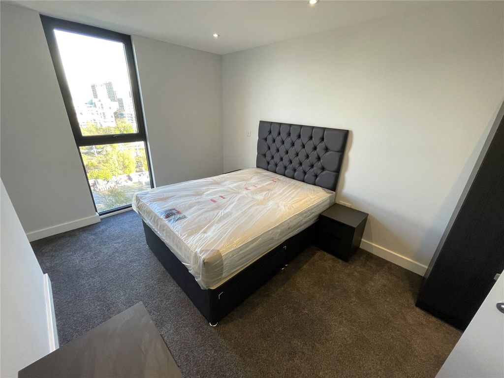 Property photo 3 of 7 Bedroom