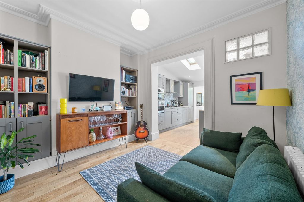 Property photo 3 of 22 Dining Room