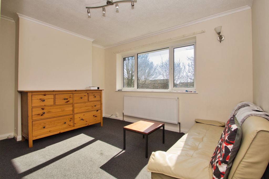 Property photo 1 of 10 2 Bedroom Maisonette For Rent