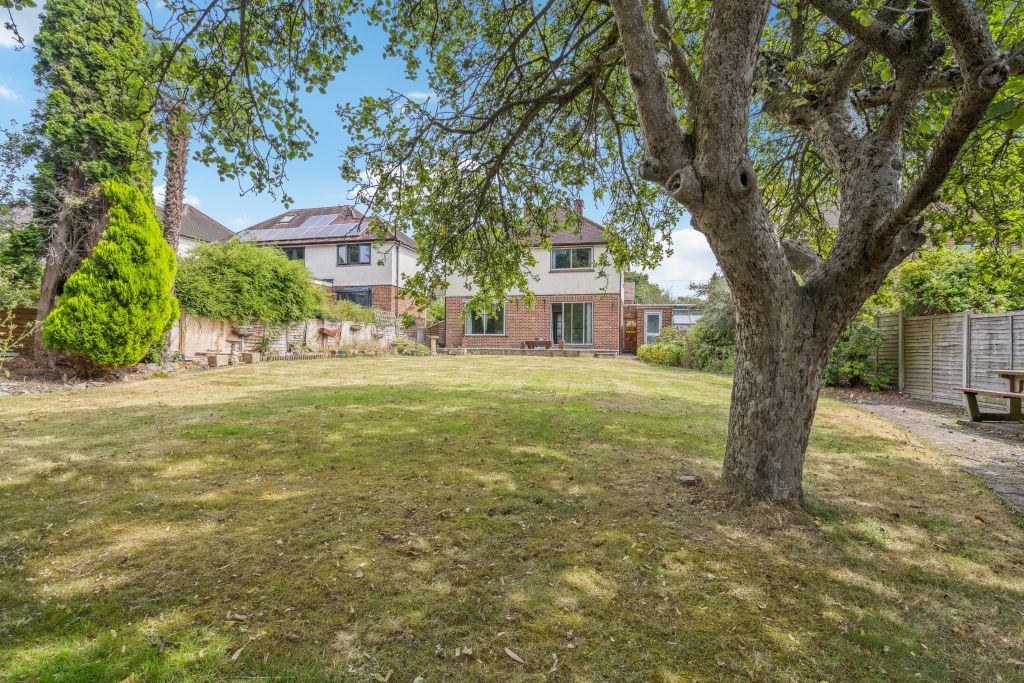 Property photo 2 of 11