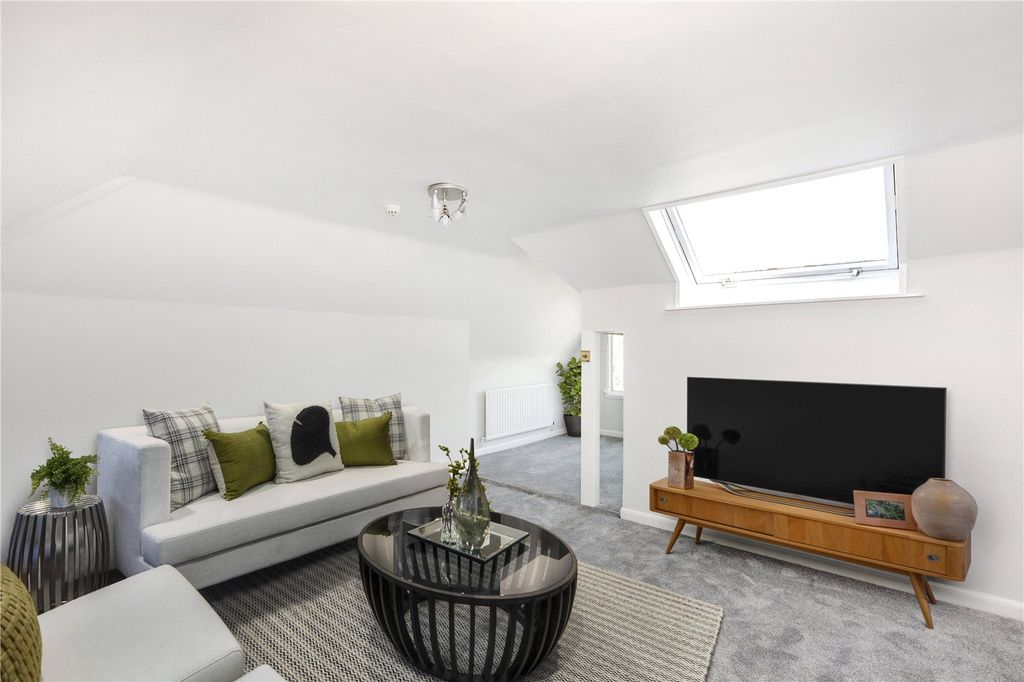 Property photo 2 of 8 Picture No. 07