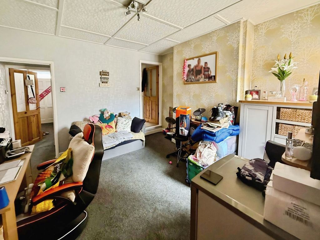 Property photo 2 of 13 6F0B2F20-Img_3032_3_Original
