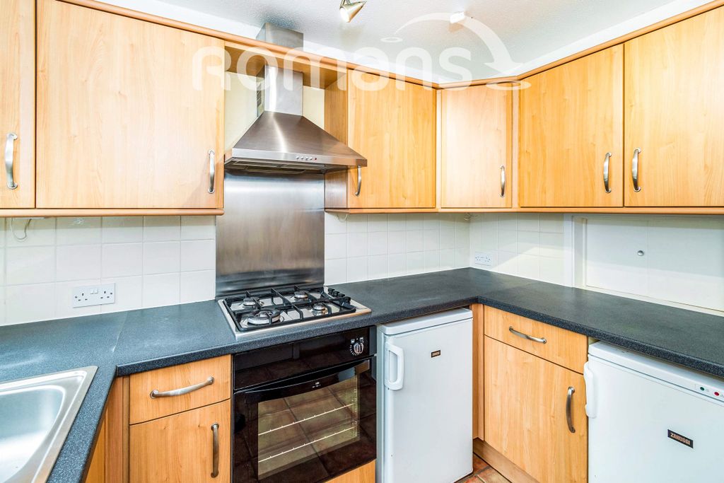 Property photo 3 of 10 2