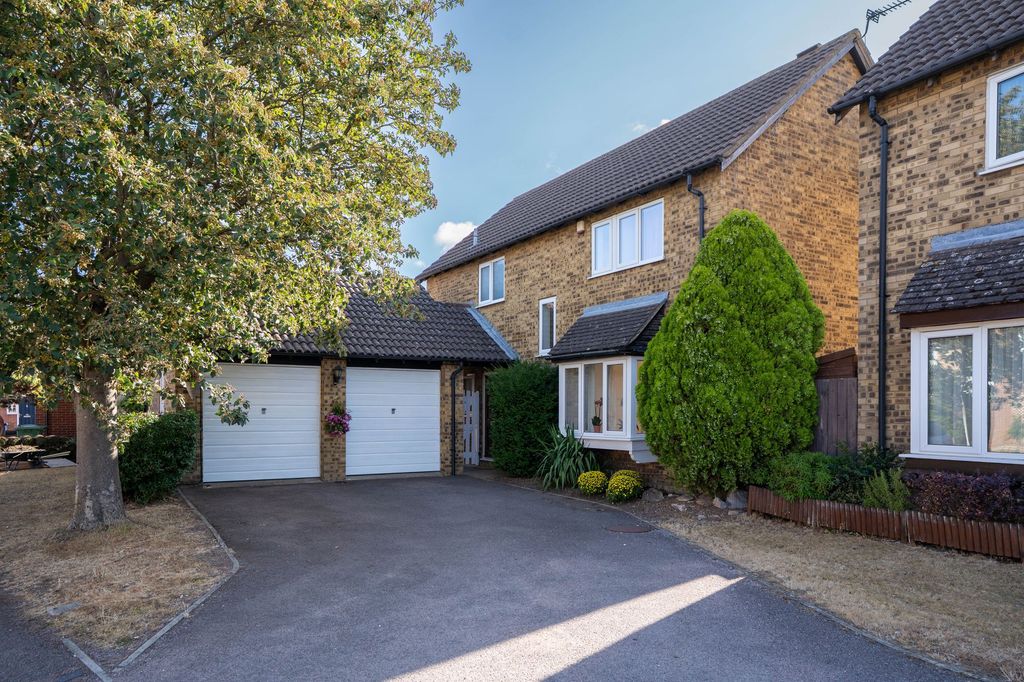 Property photo 1 of 18