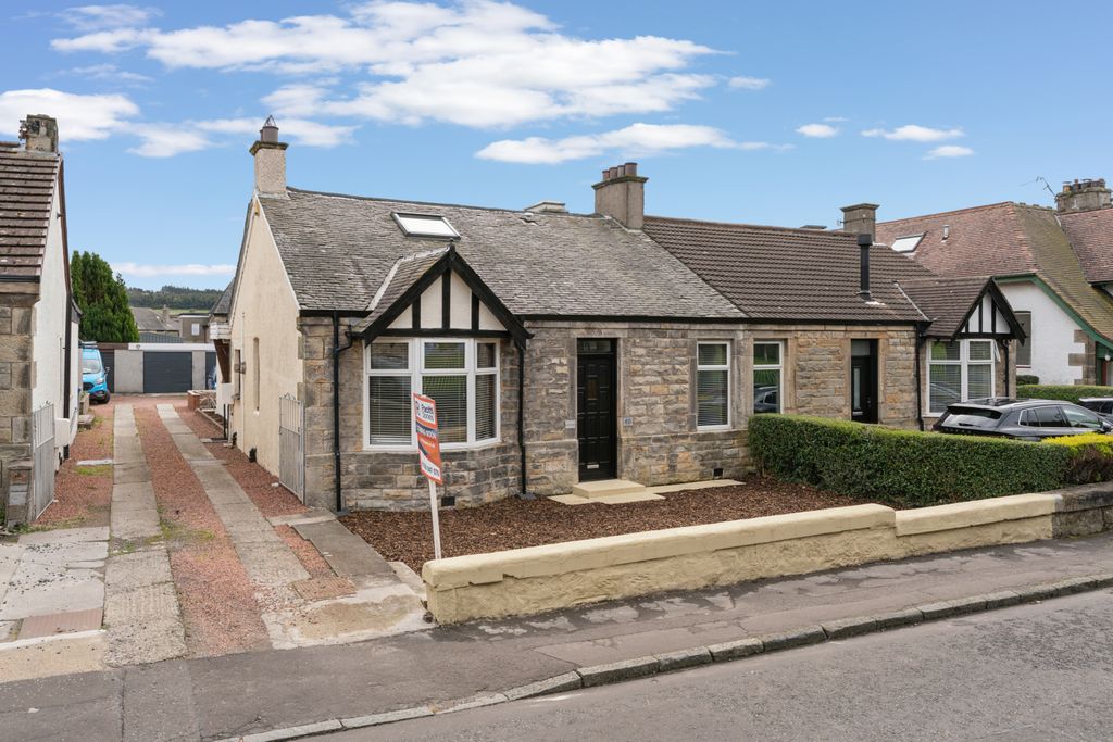 Property photo 1 of 32
