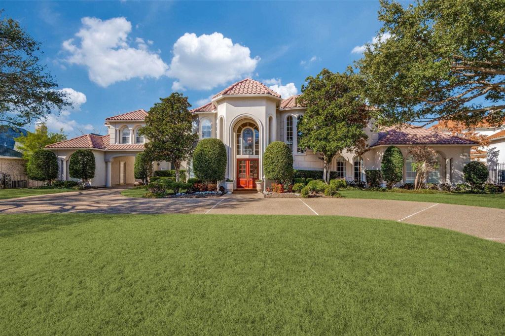Property photo 1 of 31