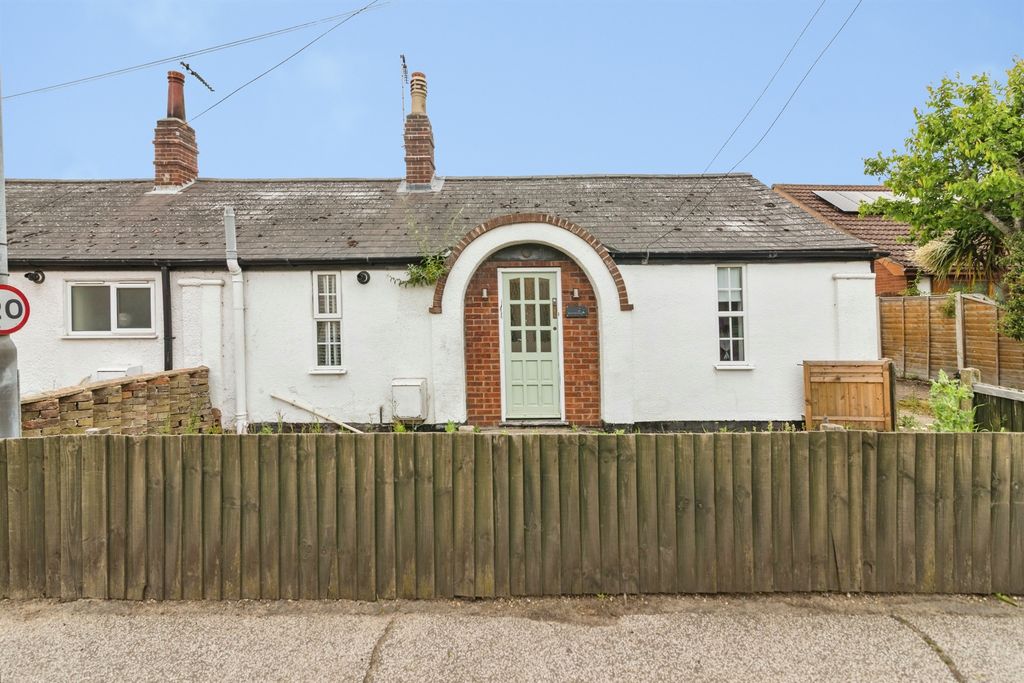 Property photo 1 of 18