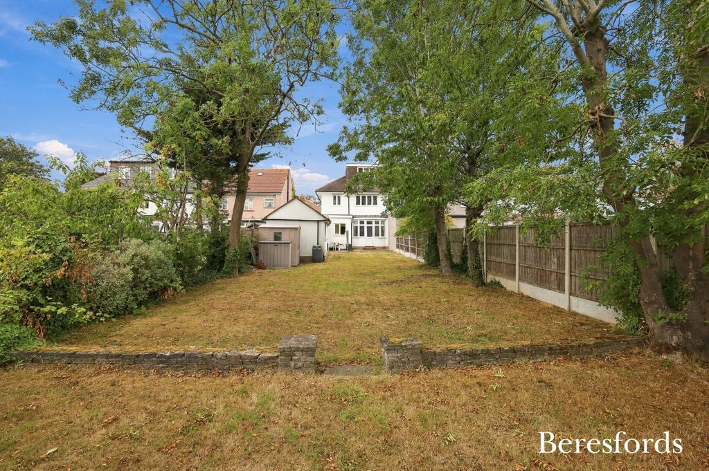 Property photo 3 of 31 Picture No. 30