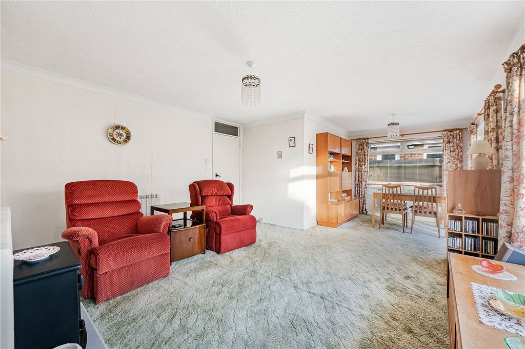 Property photo 2 of 19 Picture No. 05