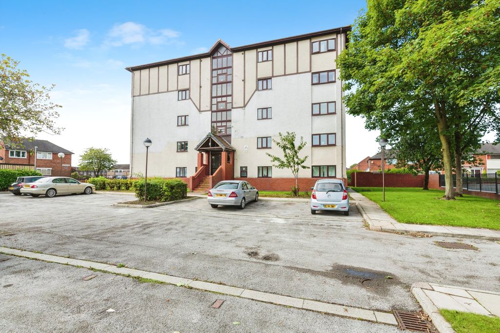 Property photo 1 of 15