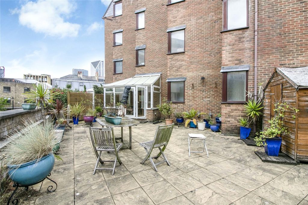 Property photo 1 of 22 Terrace