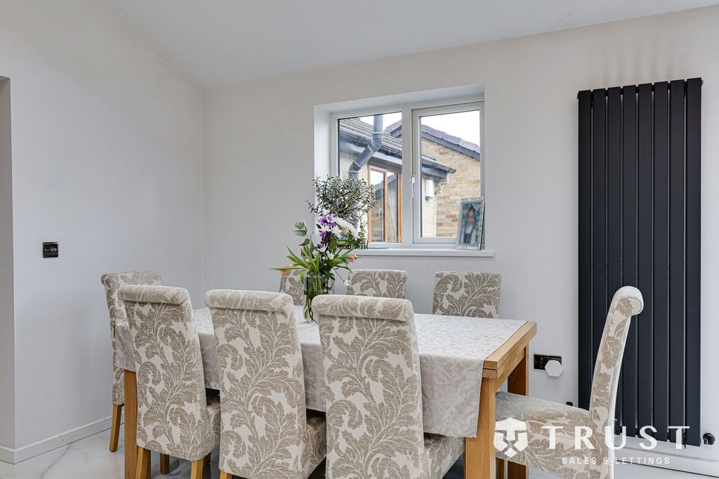 Additional image 16 of 4 bed detached bungalow for saleHall Park Avenue, Liversedge WF15