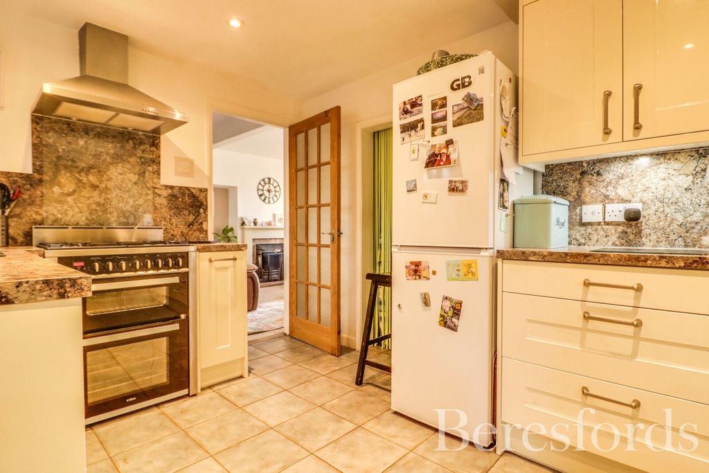 Property photo 3 of 18 Picture No. 13