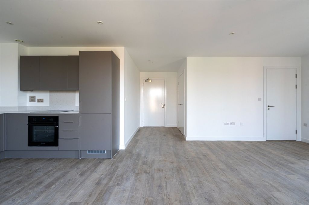 Property photo 2 of 13 Picture No. 03