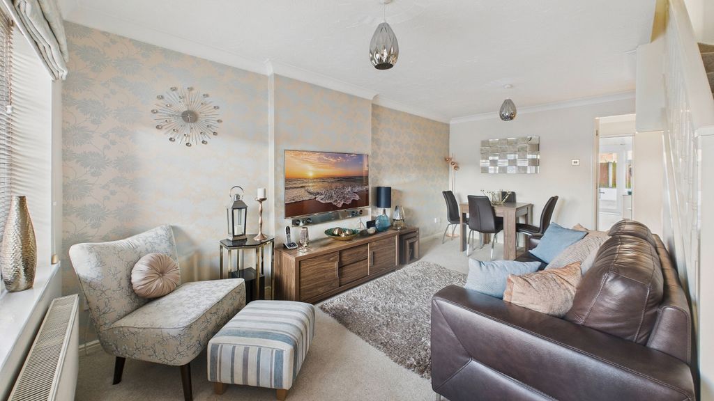 Property photo 1 of 14 Cam02351G0-Pr0088-Still015 (1)