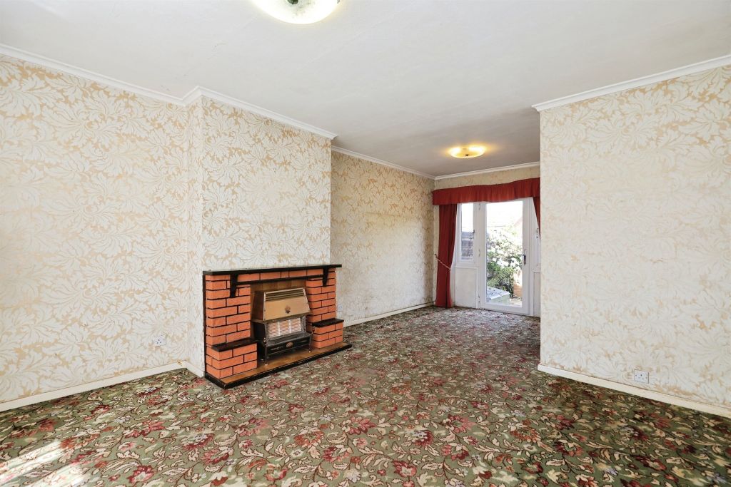 Property photo 2 of 20