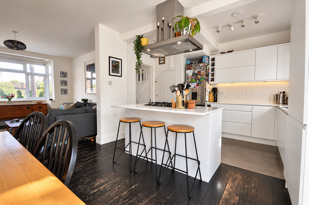 Property photo 3 of 10 Open Plan Kitchen
