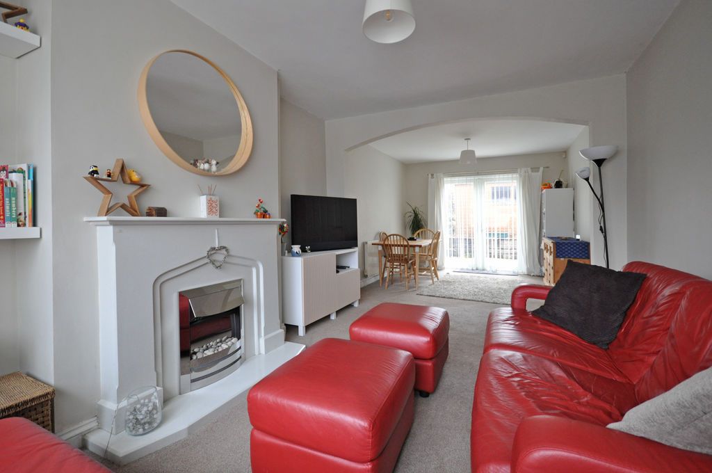Property photo 3 of 17 Photo 3