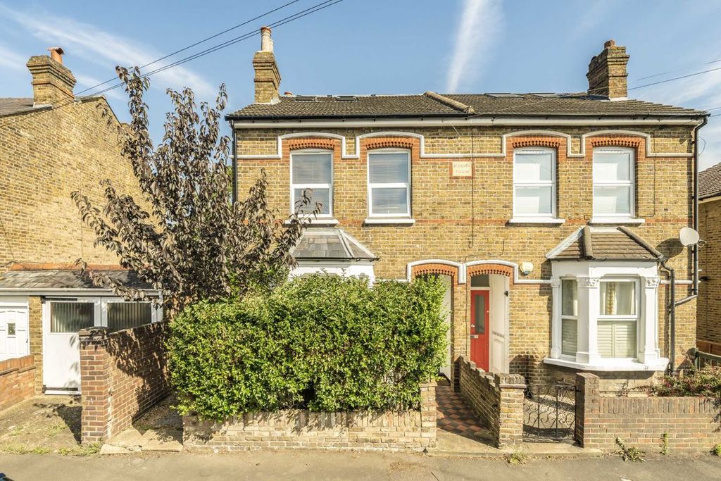 Property photo 1 of 7