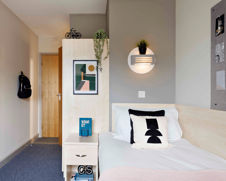 Property photo 1 of 4 7599156.Png