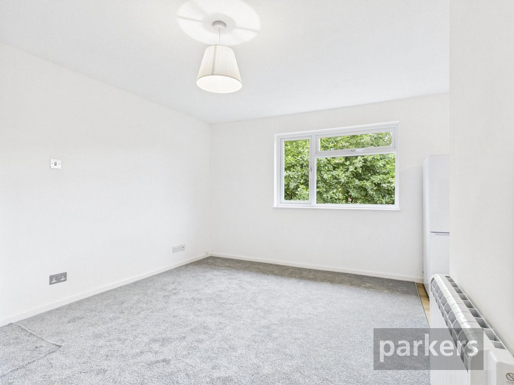 Property photo 3 of 11 Living Area