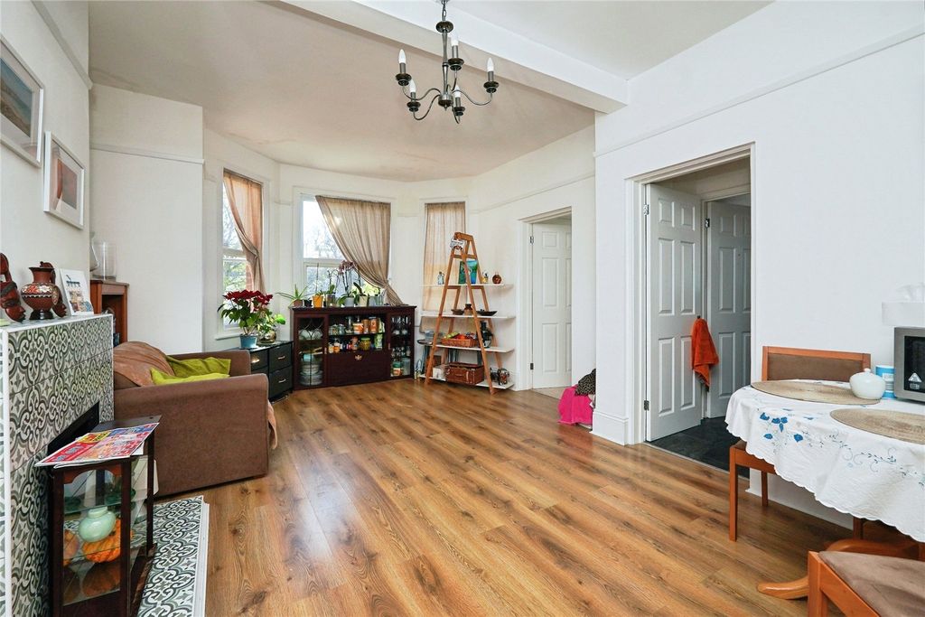 Property photo 2 of 10 Picture No. 06