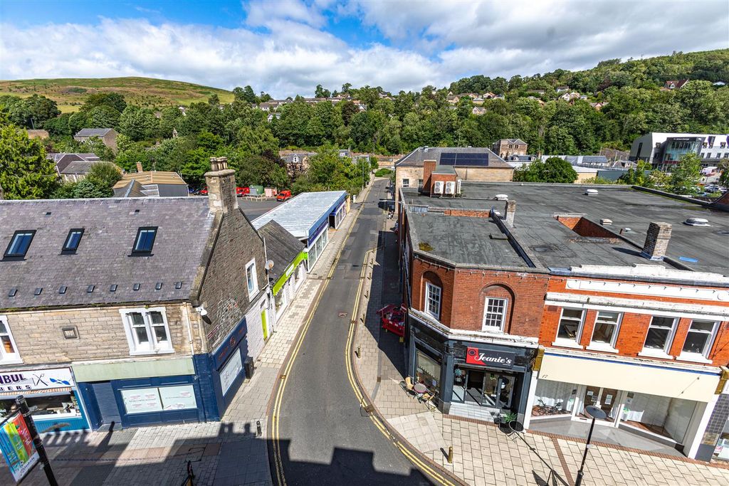 Property photo 2 of 22 16_9 Channel Street Galashiels 26.Jpg