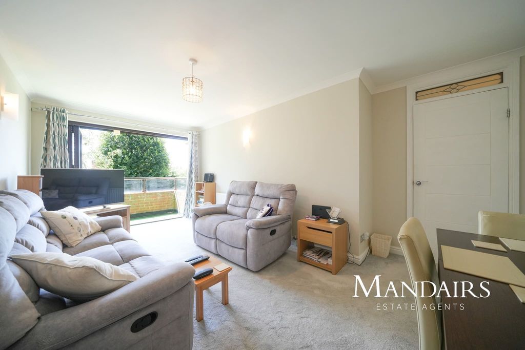 Property photo 2 of 19