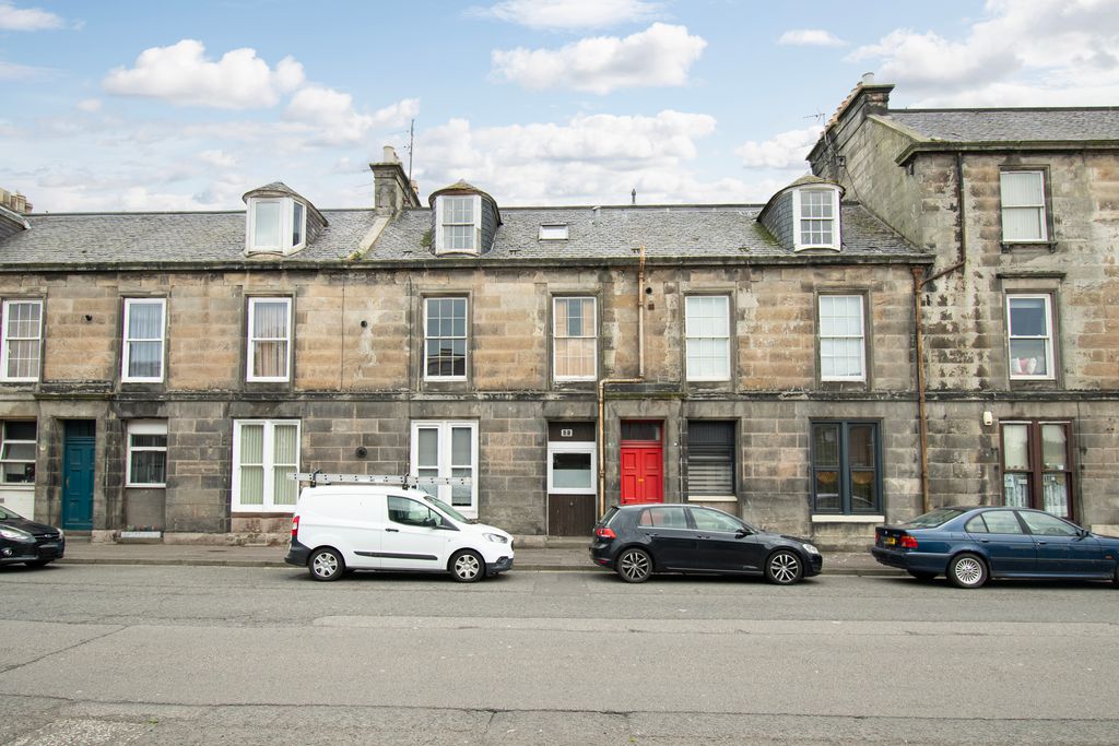 Property photo 1 of 25