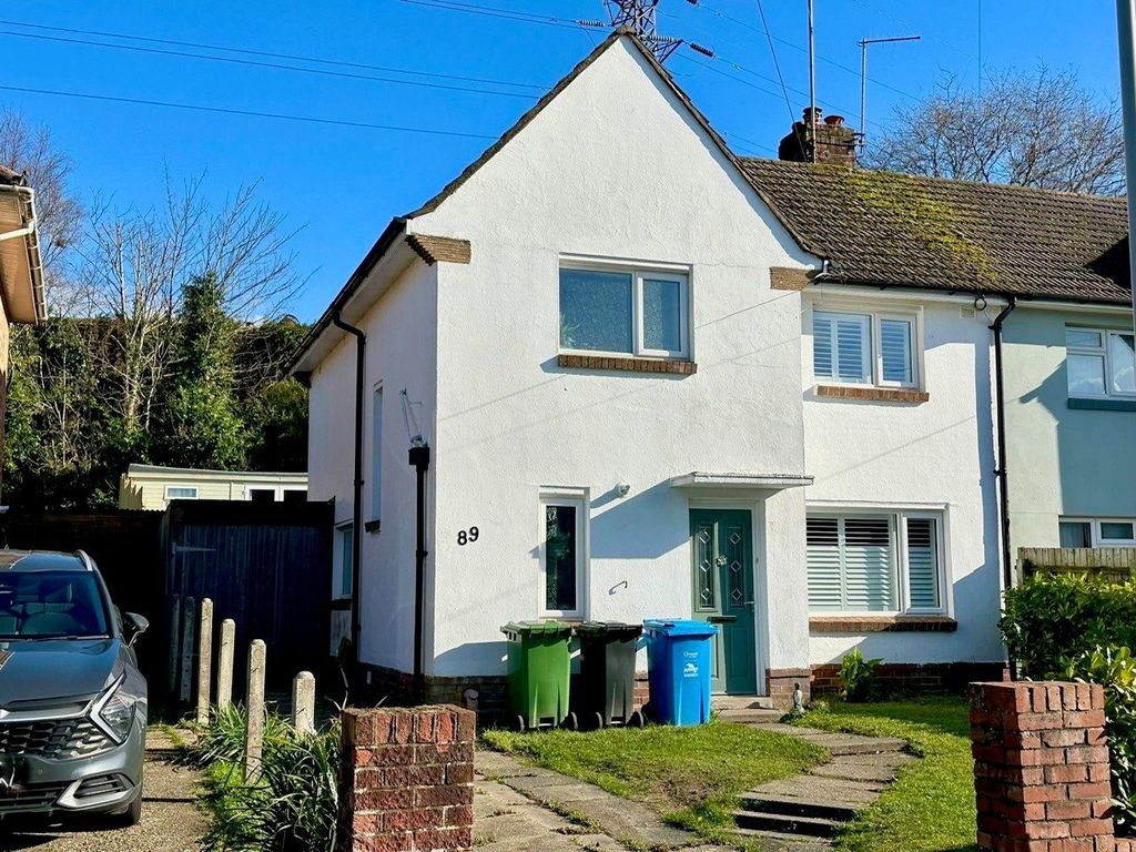 Property photo 3 of 25