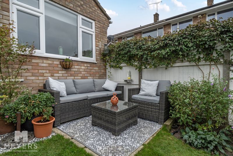 Property photo 3 of 15 Seating Area