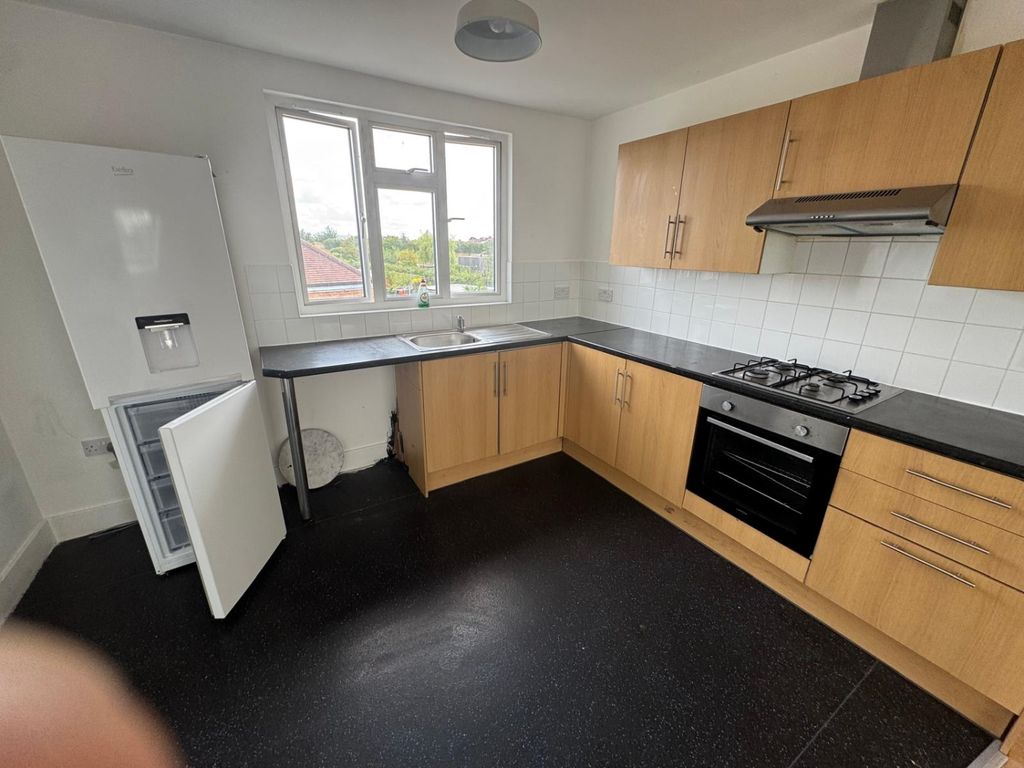 Property photo 1 of 8 3Eb91361-5564-4Bf2-8B99-81F5240E6929