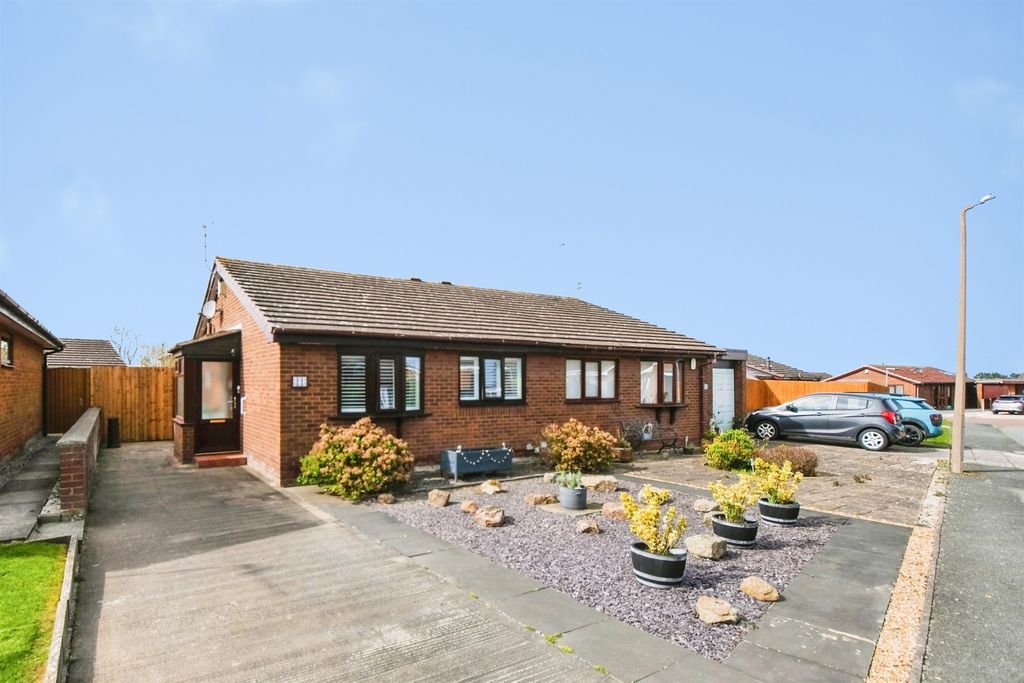 Property photo 2 of 16
