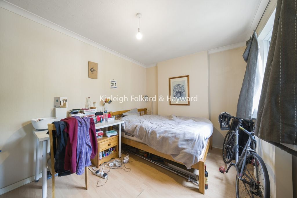 Property photo 3 of 6 640441F9-98Fa-4A75-B