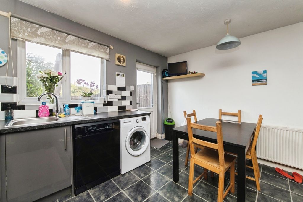 Property photo 3 of 17 Pbox-Img.Jpg