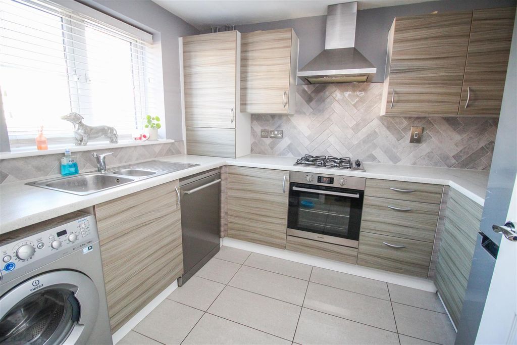 Property photo 2 of 14 Img_0050.Jpg