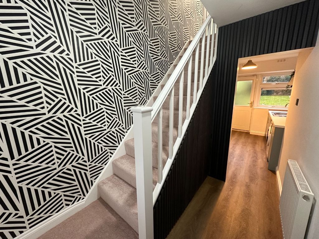 Property photo 2 of 10 2833112