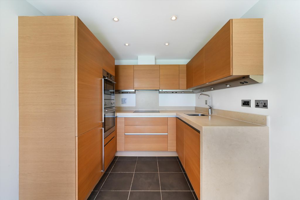 Property photo 3 of 12 Image